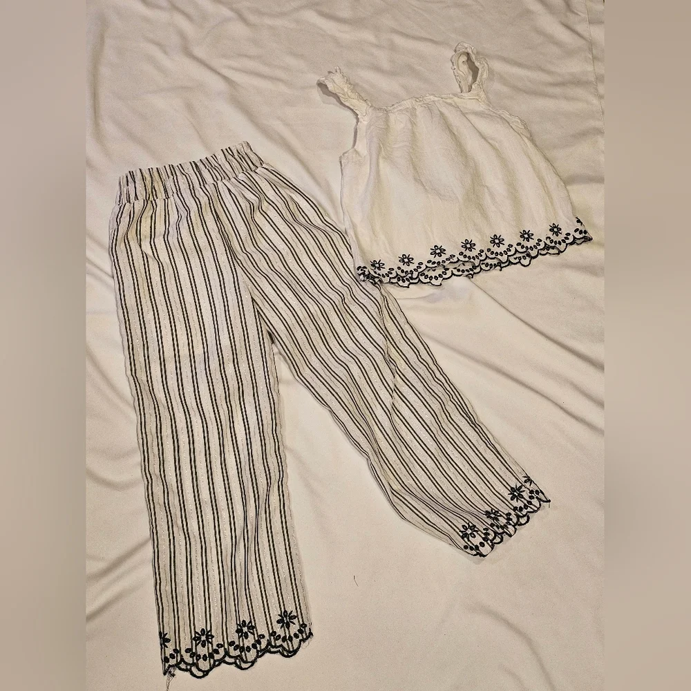 Two Piece Rachel Zoe Girls Set- Tank And Pants- Black And White Floral- Size 6